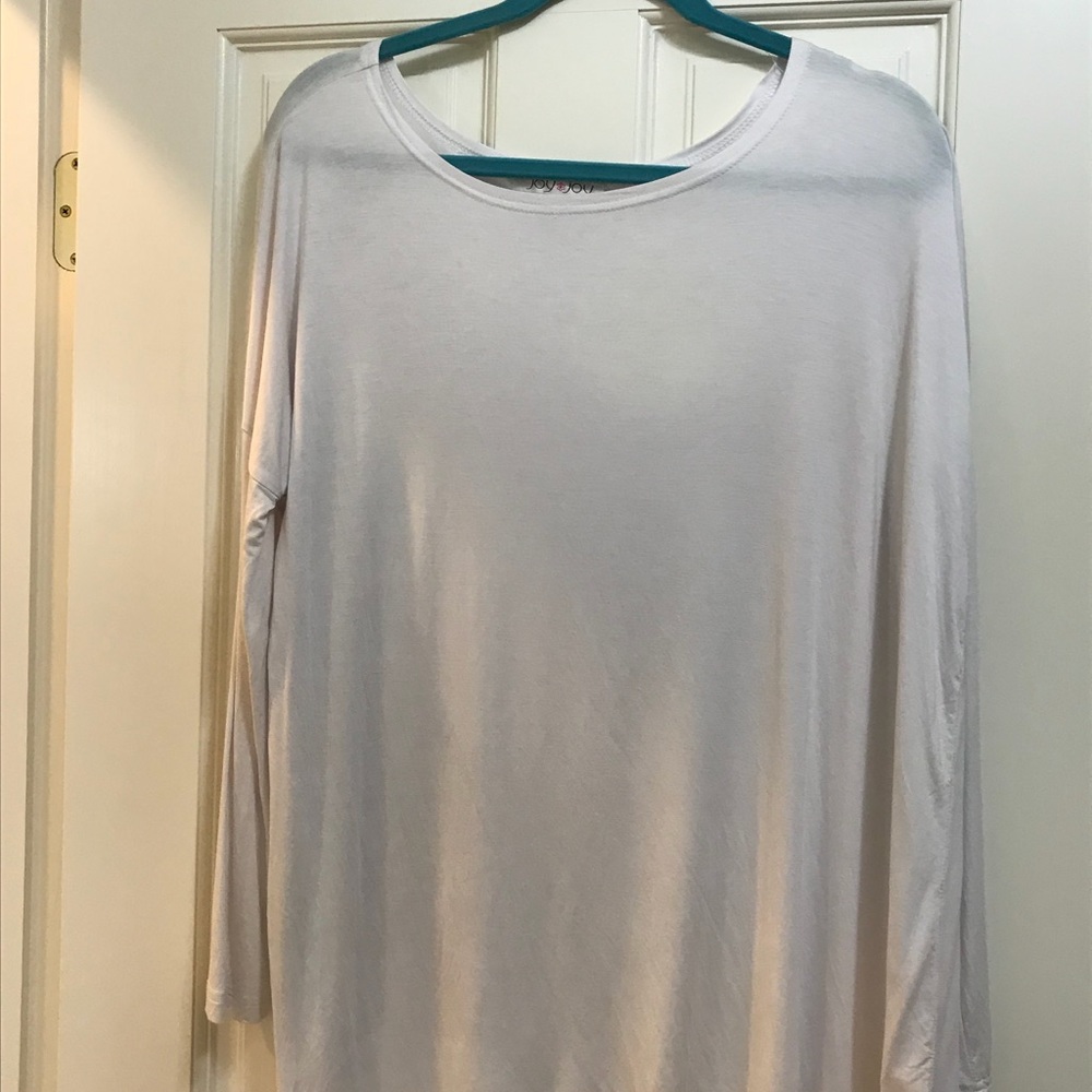 Plain white long sleeve top